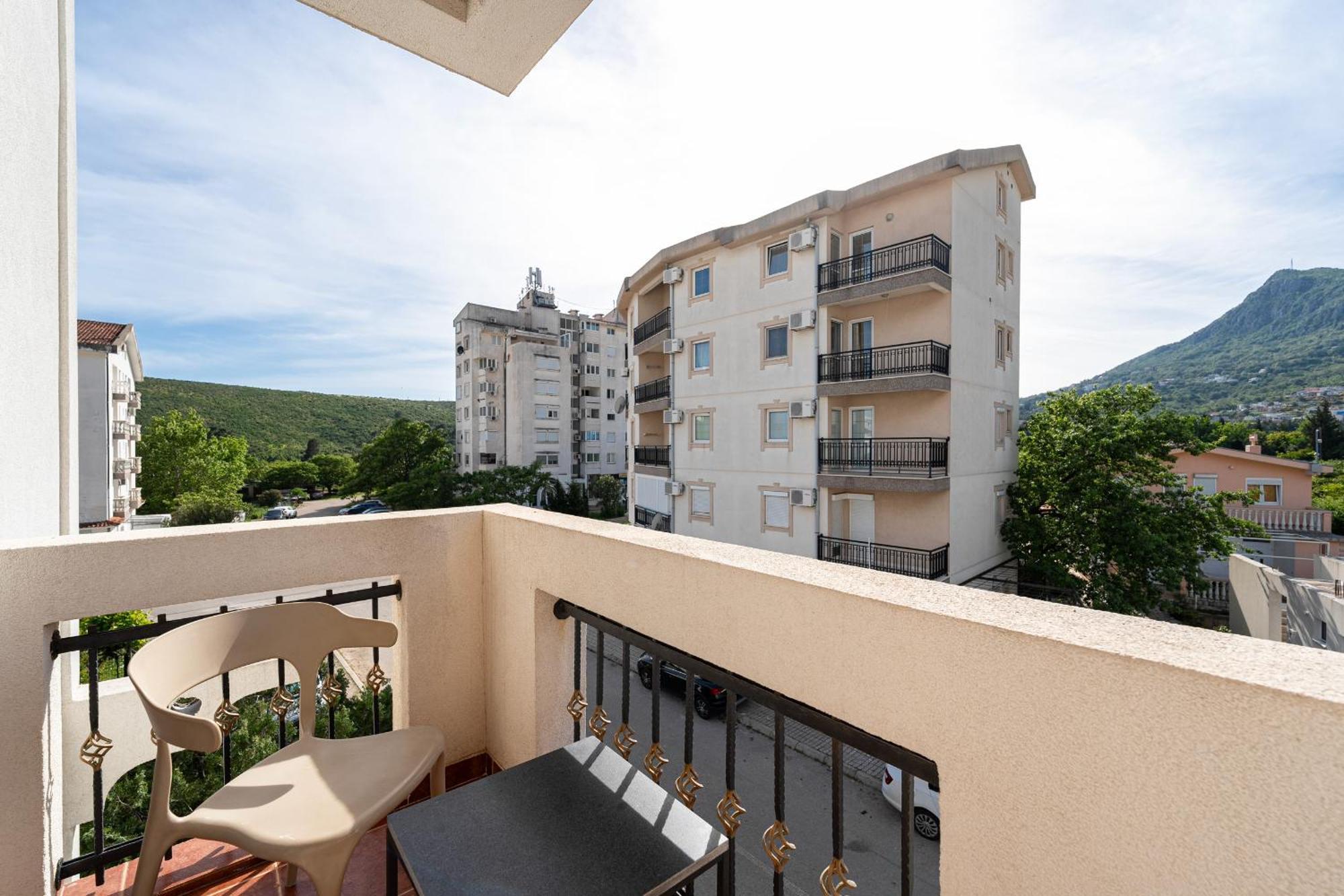 Delfin Apartments Sutomore Δωμάτιο φωτογραφία