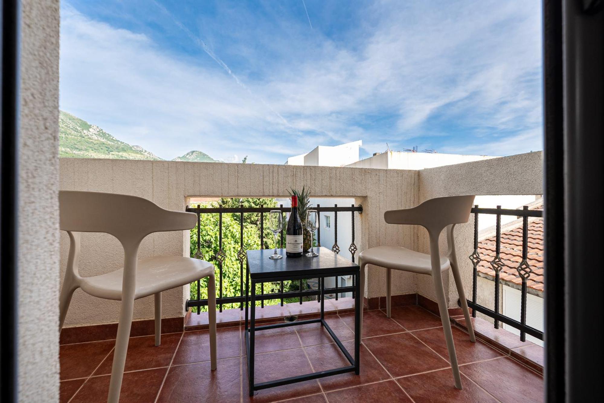 Delfin Apartments Sutomore Δωμάτιο φωτογραφία
