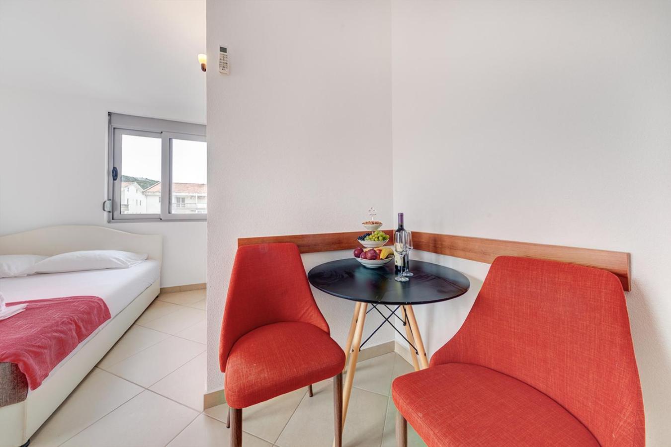 Delfin Apartments Sutomore Δωμάτιο φωτογραφία