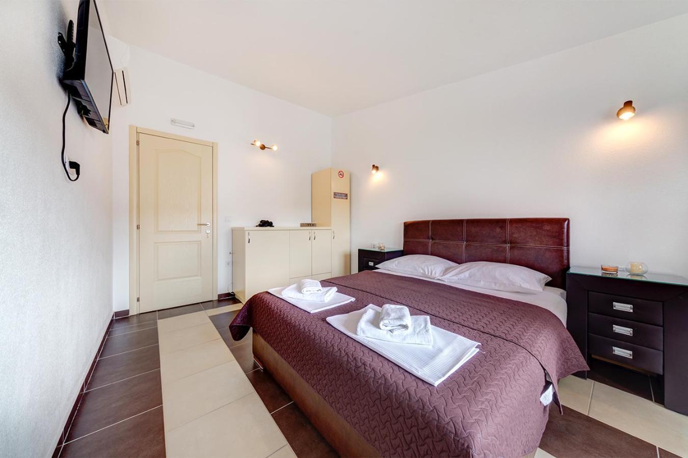 Delfin Apartments Sutomore Δωμάτιο φωτογραφία