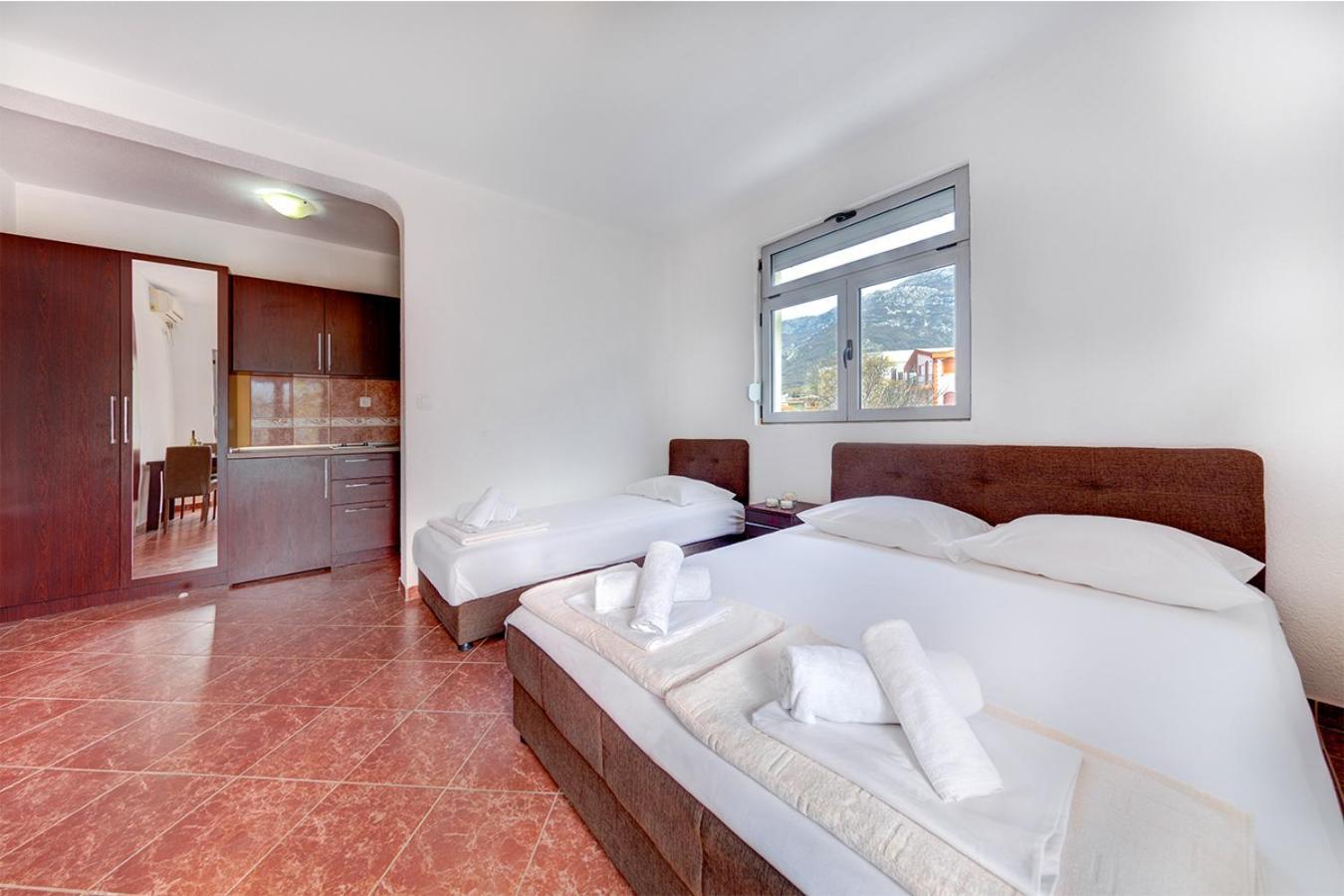 Delfin Apartments Sutomore Δωμάτιο φωτογραφία
